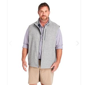 V. Vine - NWT B&T Mountain Fleece Vest - Gray